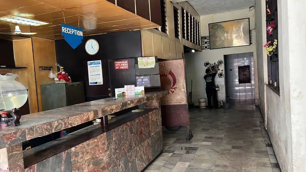 Kos campur toilet dalam