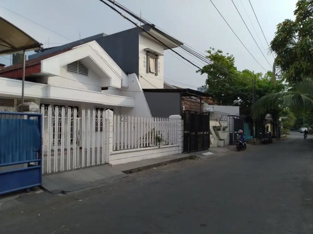 Jual Rumah Dharmahusada indah Surabaya