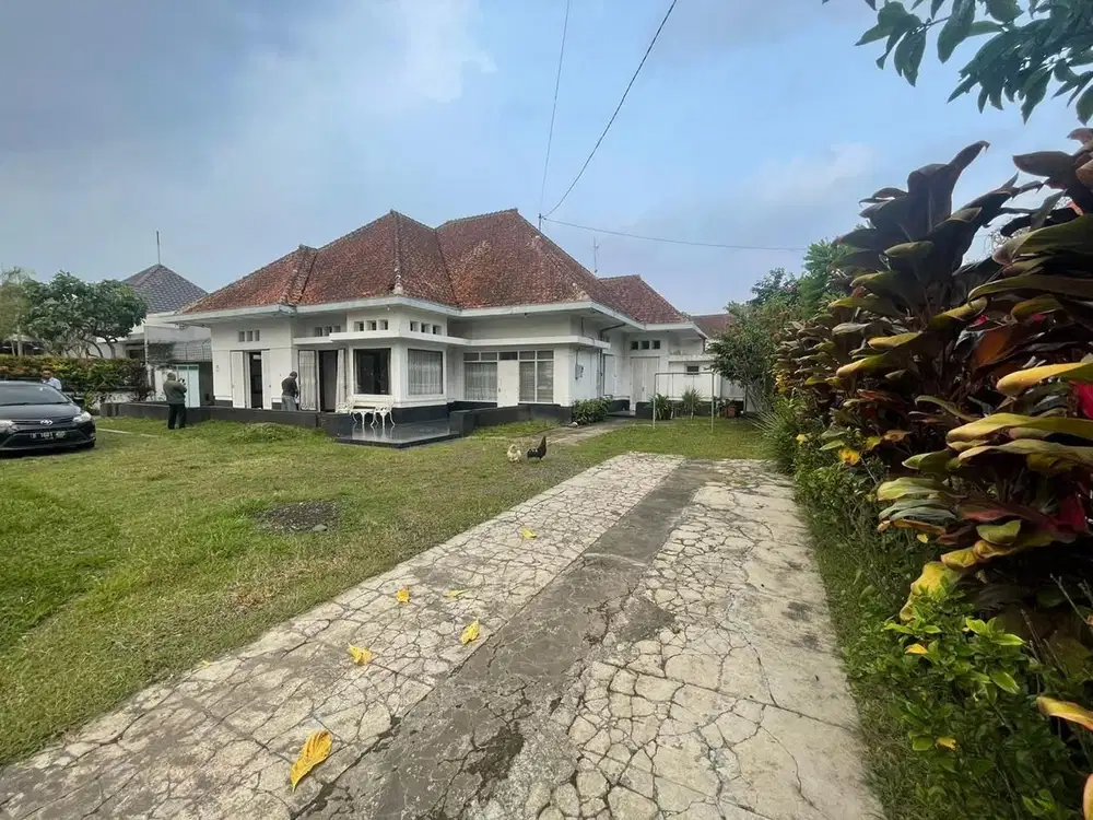 Rumah ijen boulevard kolonial belanda original oro oro ombo klojen