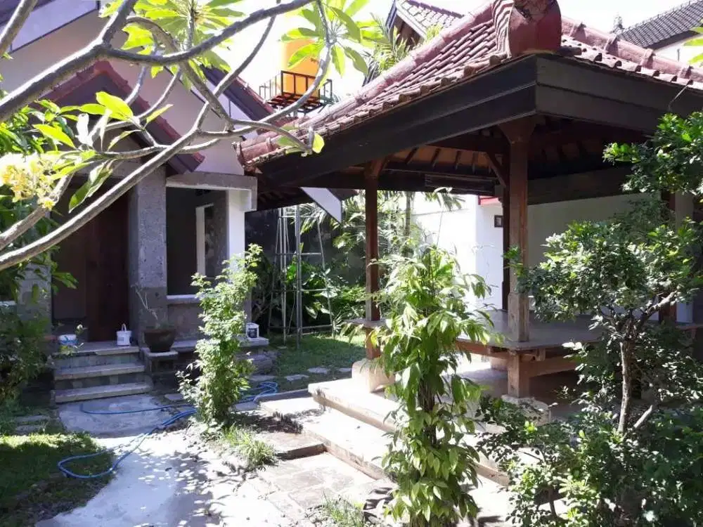 Villa di renon 880m2 halaman luas denpasar selatan