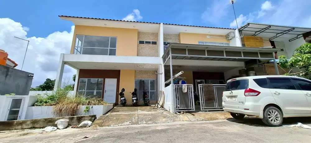 Dijual Rumah Hook 2 Lantai di Citra Indah, Batam Center
