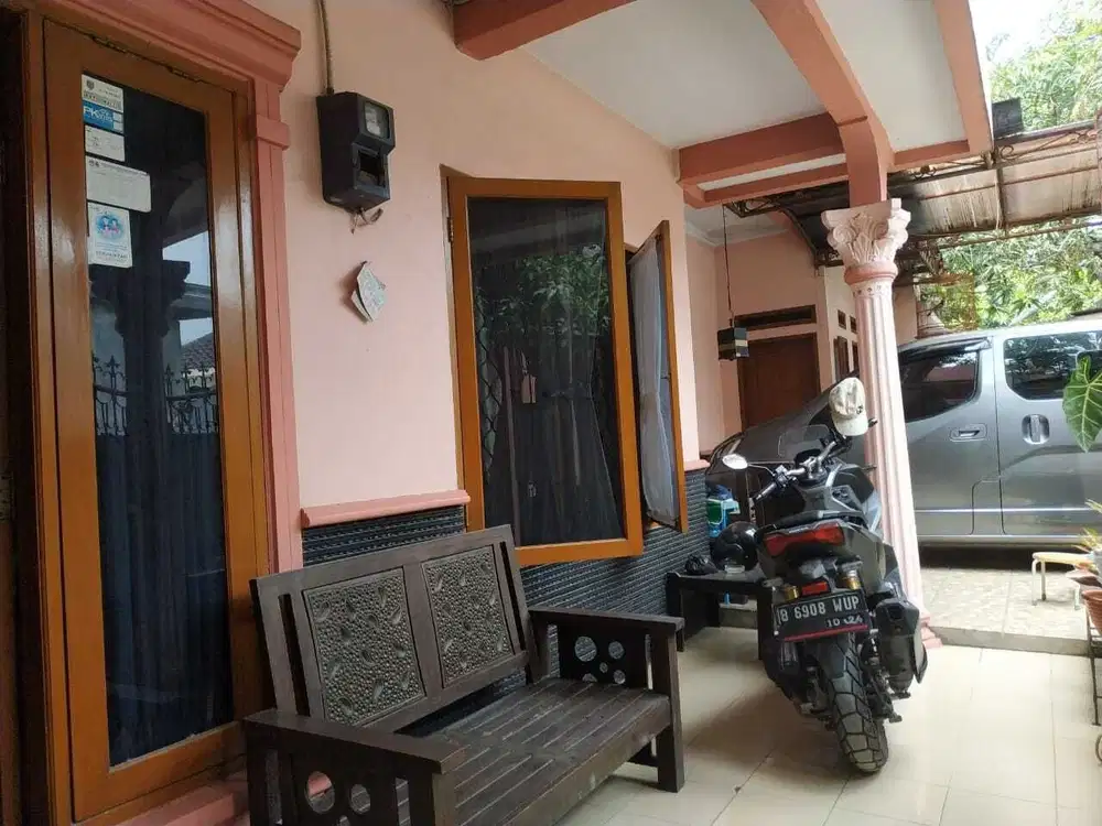 Di Jual Rumah Luas 171 Posisi Hook di Depok 2 Timur