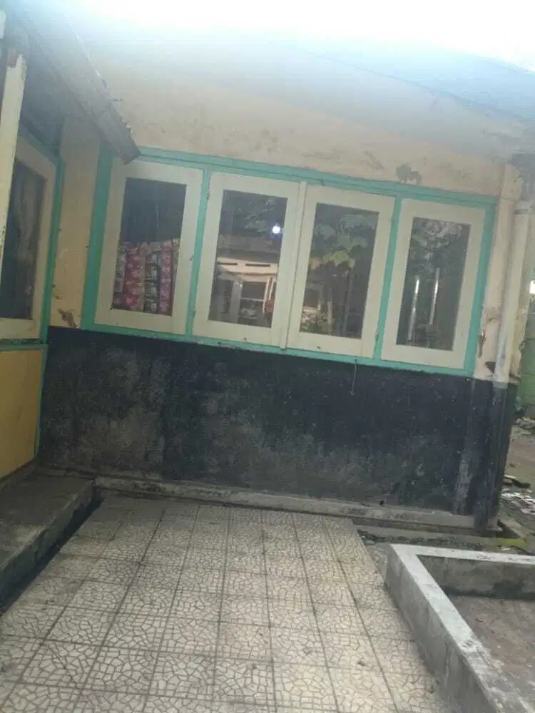 Rumah bangunan lama lokasi kayu tangan heritage Kota Malang