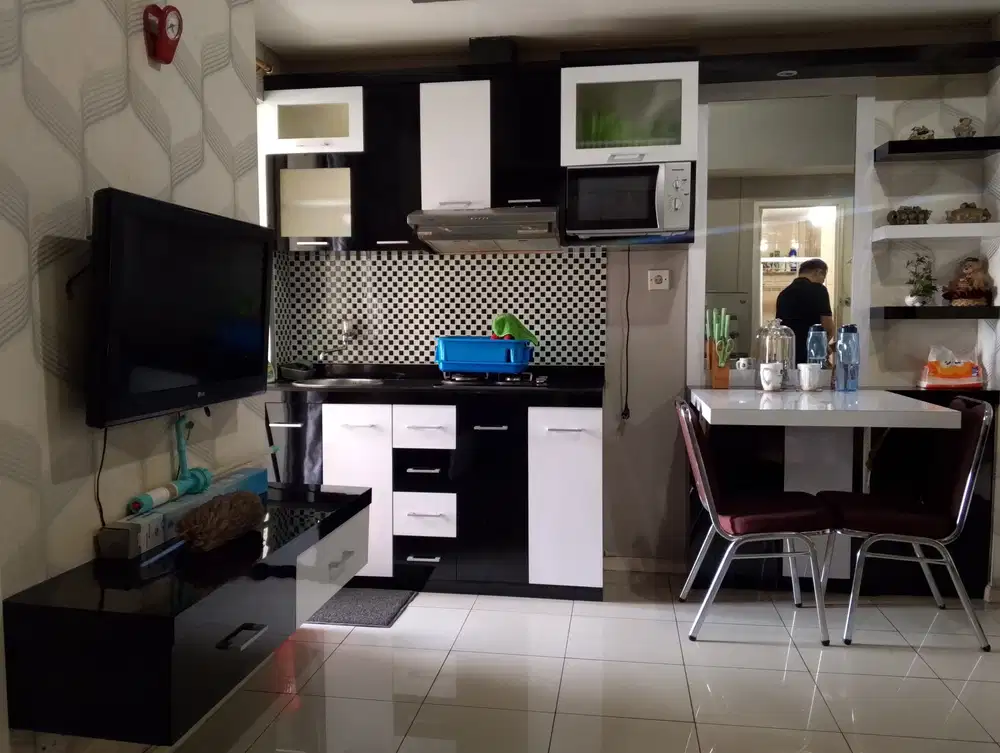 Di sewakan apartemen green lake Sunter tipe 2 bedroom furnish