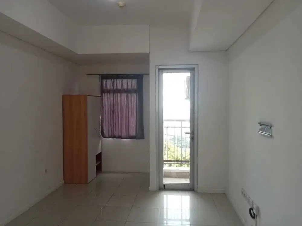 Di sewakan apartemen green lake Sunter tipe studio unfurnish