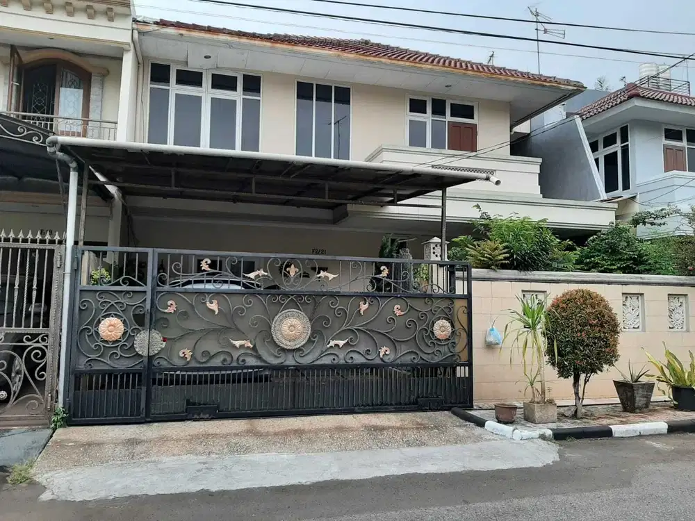 Gading Kirana kelapa gading hadap timur jalan depan lebar sdh renov