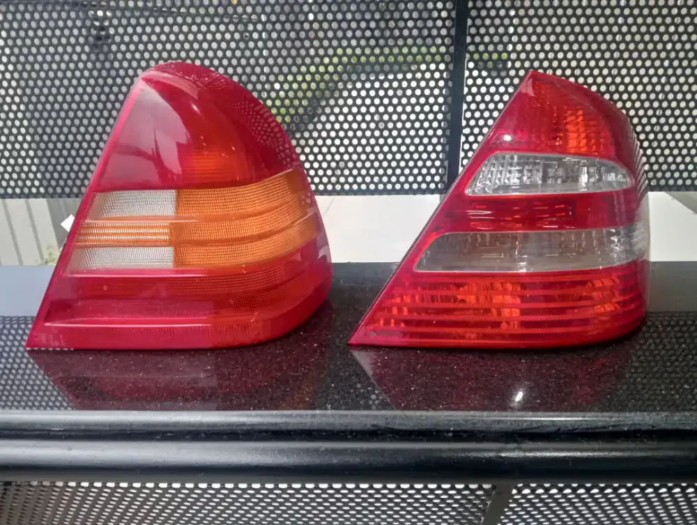 Stoplamp Mercy W202 W211 C180 C200 C230 C240 E200 E240 Lampu Belakang