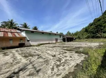 Gudang Seluas 2019 m2 di Bolaang - Cocok untuk Usaha dan Distribusi