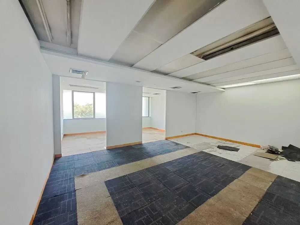 Sewa Kantor 70 m2 Sdh Partisi di Gd. PPHUI Kuningan, Hrg Murah, Nego