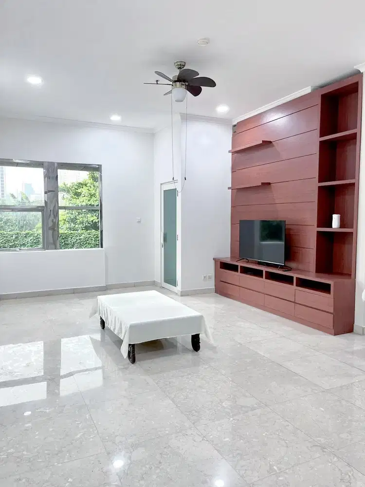 Disewakan Apartemen Senayan Residence