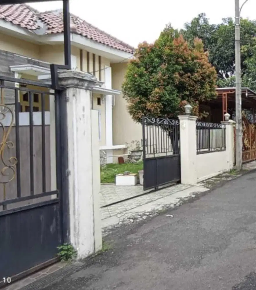 Jual cepat rumah dekat Aeon mall tanjung barat jakarta selatan