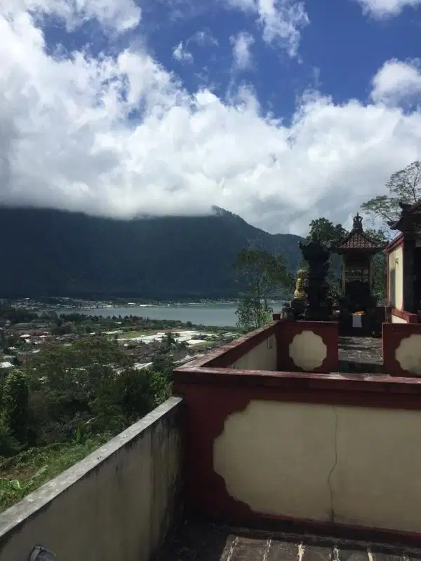 Tanah Bonus Rumah Murah View Danau di Bedugul