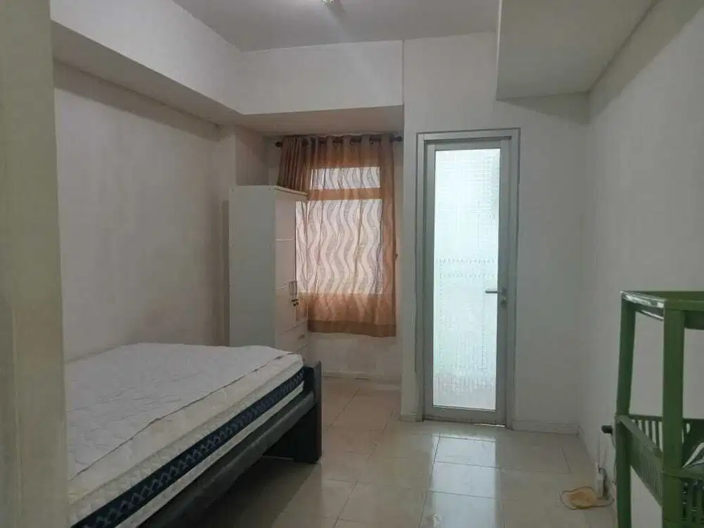 Di sewakan apartemen green lake Sunter studio unfurnish