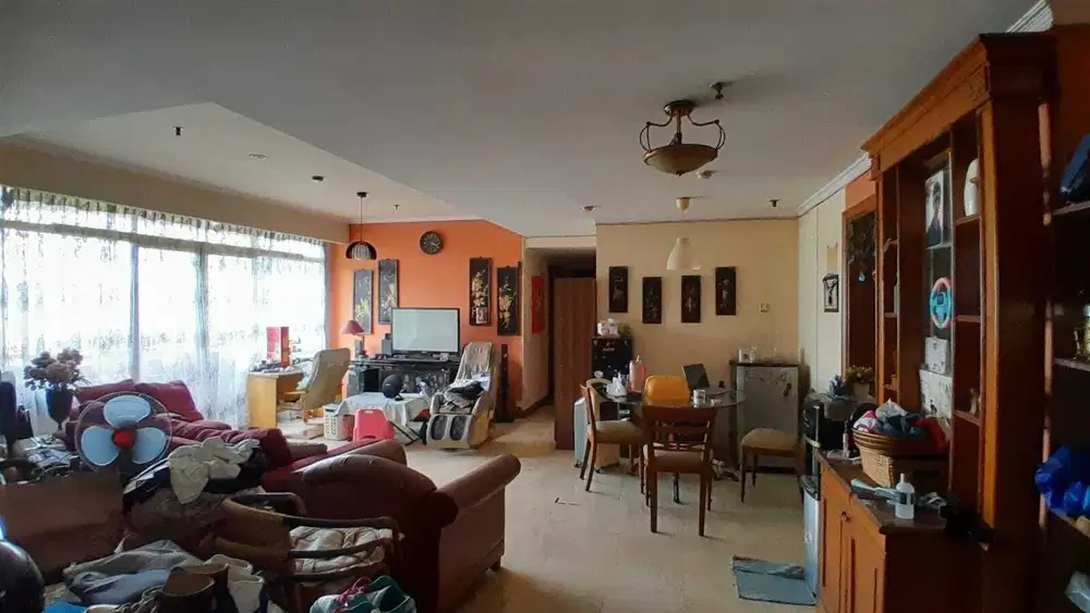 Apartment Slipi lantai rendah good condition