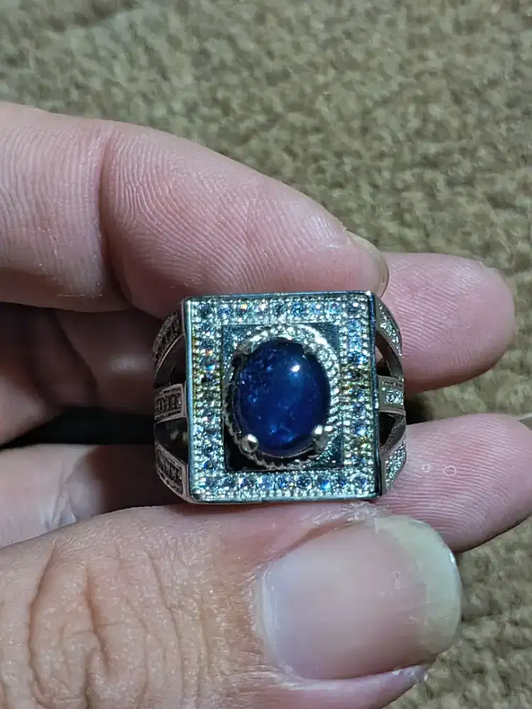 Cincin batu blue sapphire