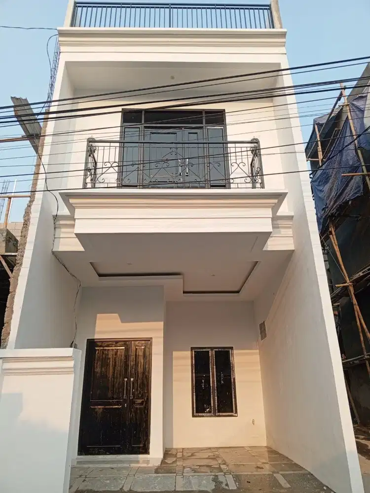 Dijual Rumah Baru 2 Lantai Plus Rooftop Jakarta Selatan