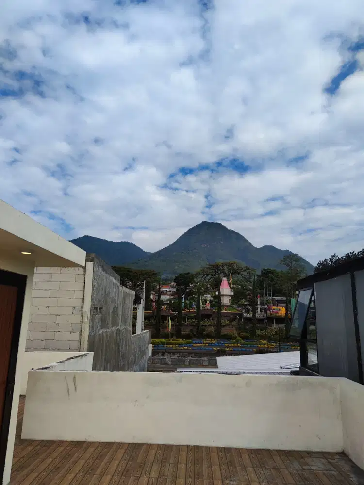 Villa 3 lt ada kolam renang mepet wisata dan bisa inhouse tanpa bunga