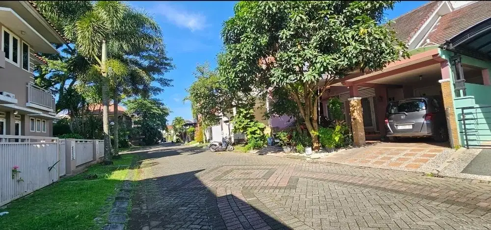 Rumah lingkungan mewah perumahan elite permata jingga PJ suhat dkt UB