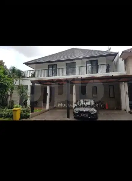 Townhouse Cantik Strategis Di Kemang Jakarta Selatan