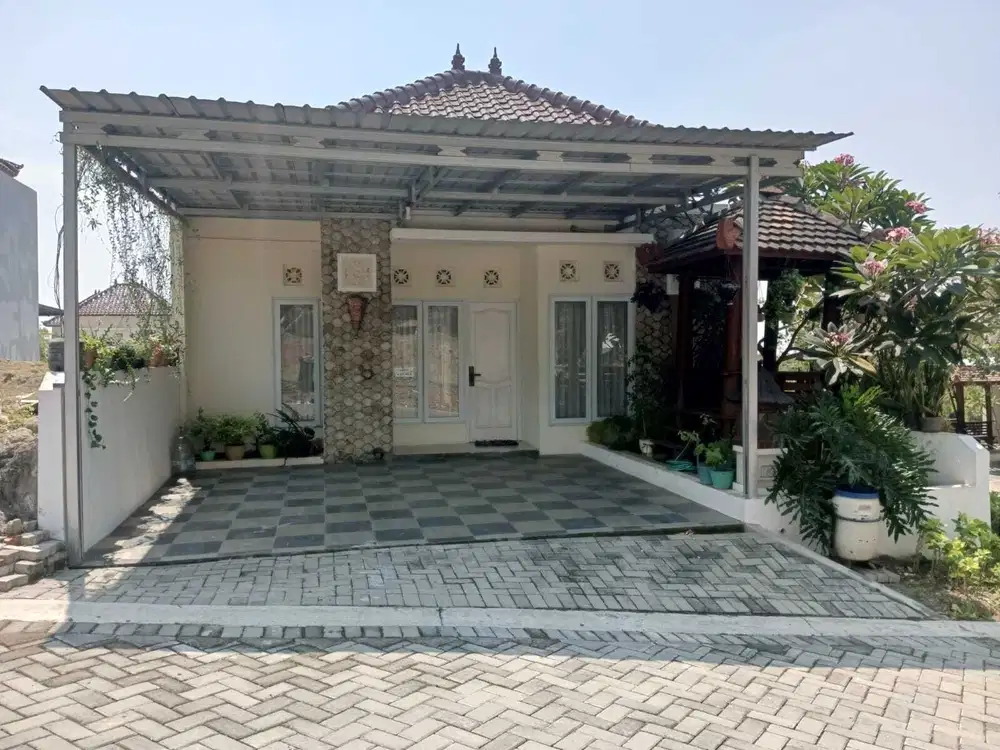 Rumah FULL FURNISHED di Beranda Bali Payon Amartha, Beringin, Ngaliyan