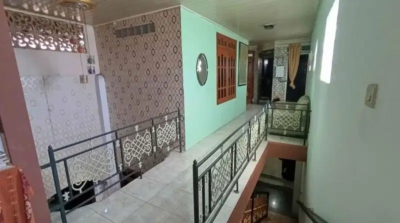 rumah besar strategis di griyasantha suhat dekat kampus UB