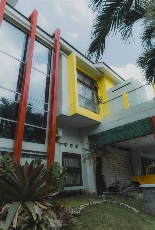 rumah elite ijen nirwana parkir 4 mobil bonus furniture dkt mol kampus