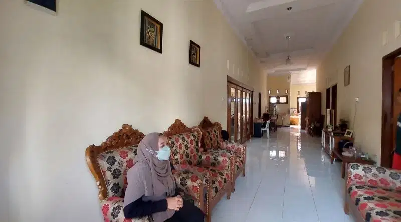 rumah mewah dijual murah BU segera luas 195 hanya 50 m jalan raya