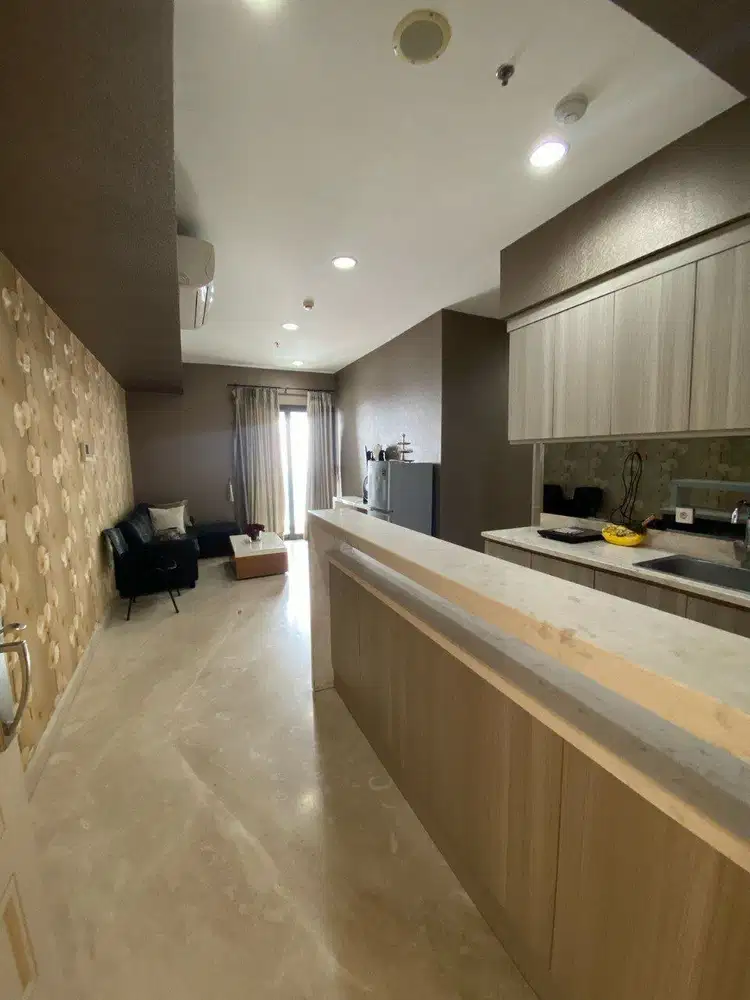 SEWA MURAH The peak residence tunjungan plaza