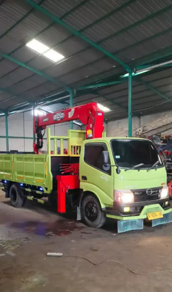 Crane unic 500 5 ton