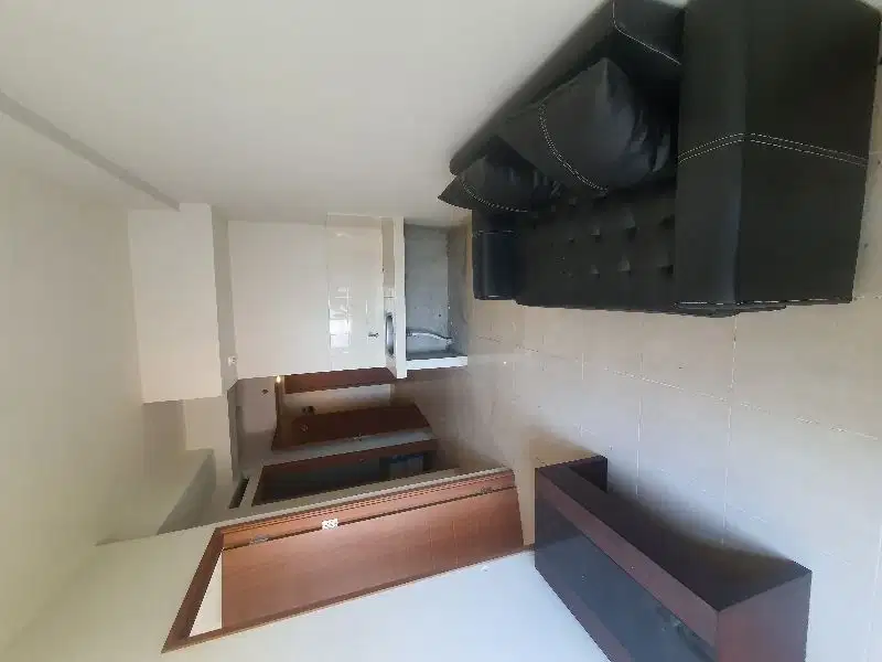 di jual apaetemen pinewood type 2 bedroom kosongan