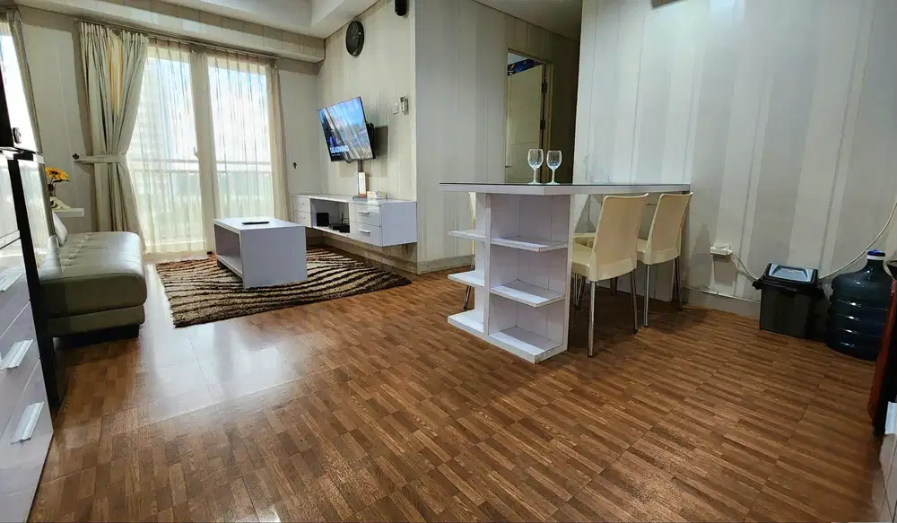 Trivium Terrace 3BR Lippo Cikarang Quiet Low Floor Lake View Sunset