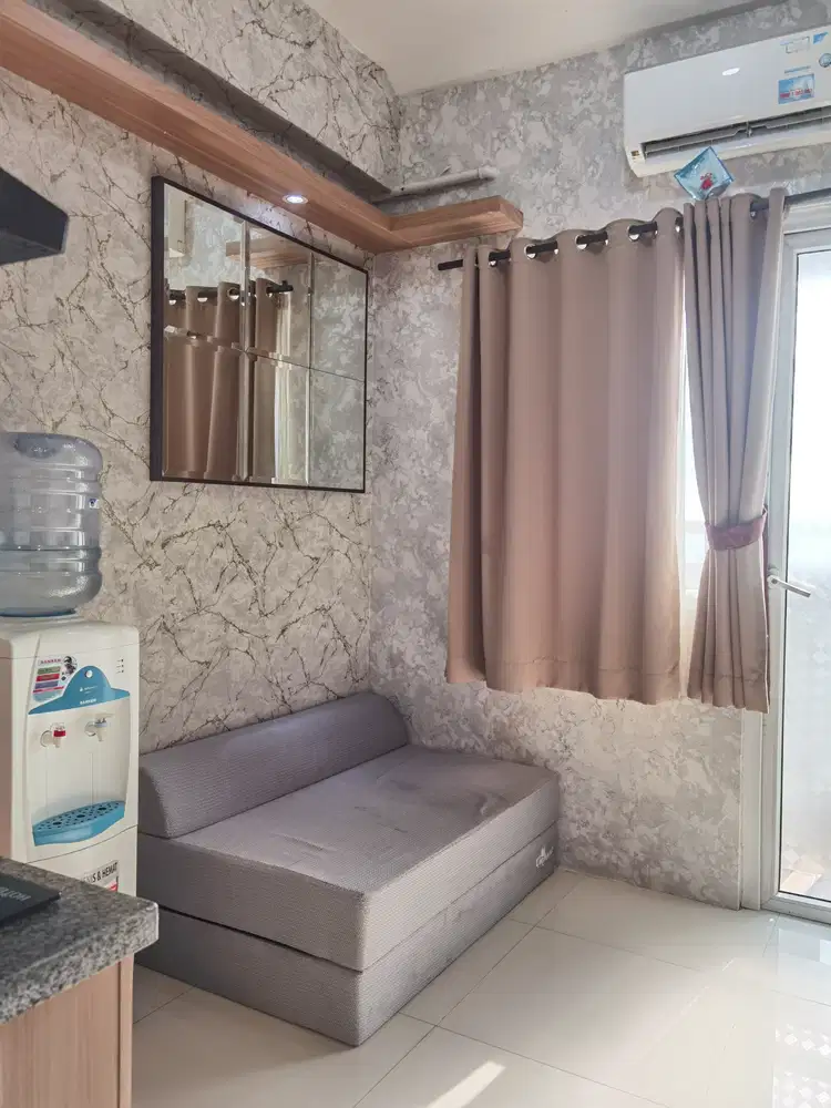 Apartemen Green Pramuka City 2 Bedroom Strategis Disewa Tahunan HOOK
