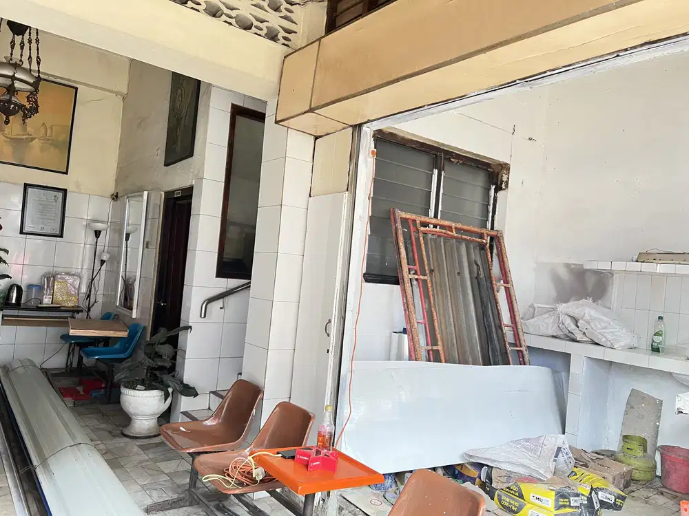 Ruang usaha coffe house 24 jam