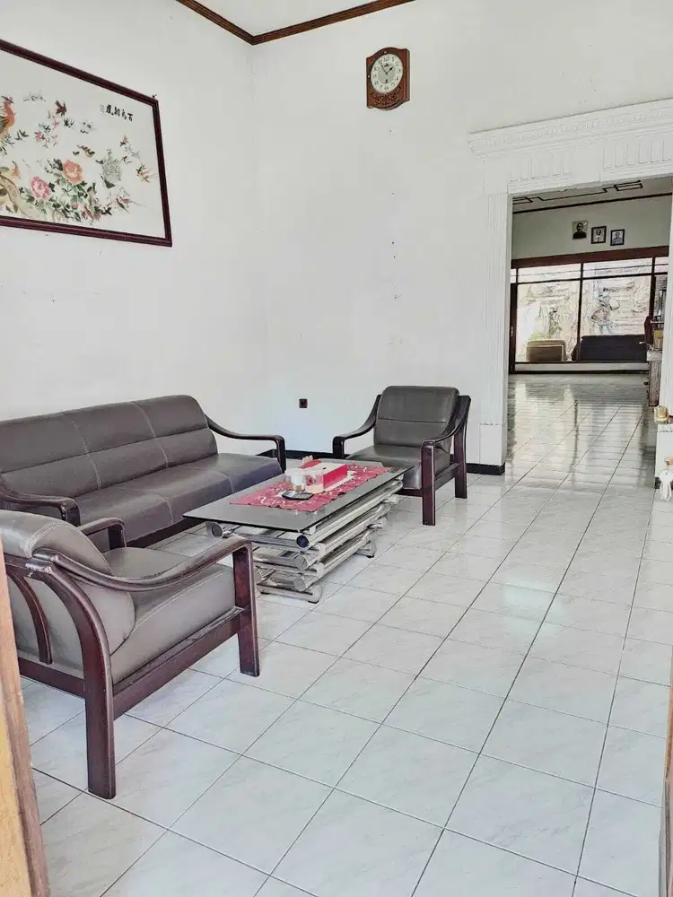 Rumah Second Terawat Dharmahusada Siap Huni Nego