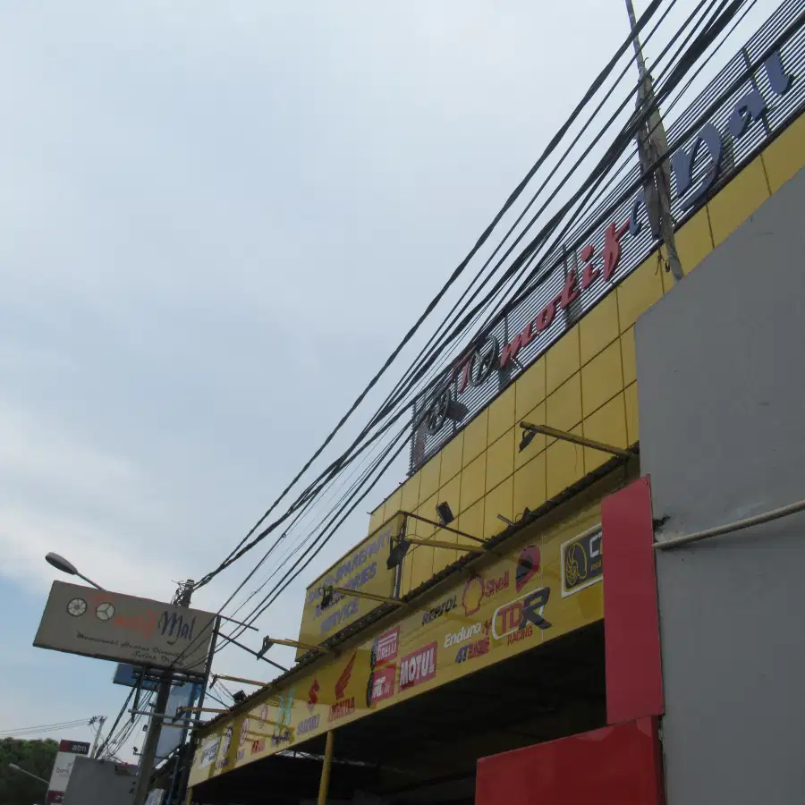 Dijual Ruko Gandeng 3 Lantai di Jl. Sultan Hasanudin Bekasi