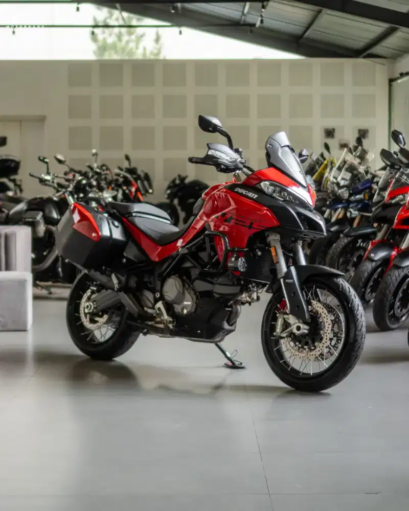 Ducati Multistrada V2S Ducati Red 2024