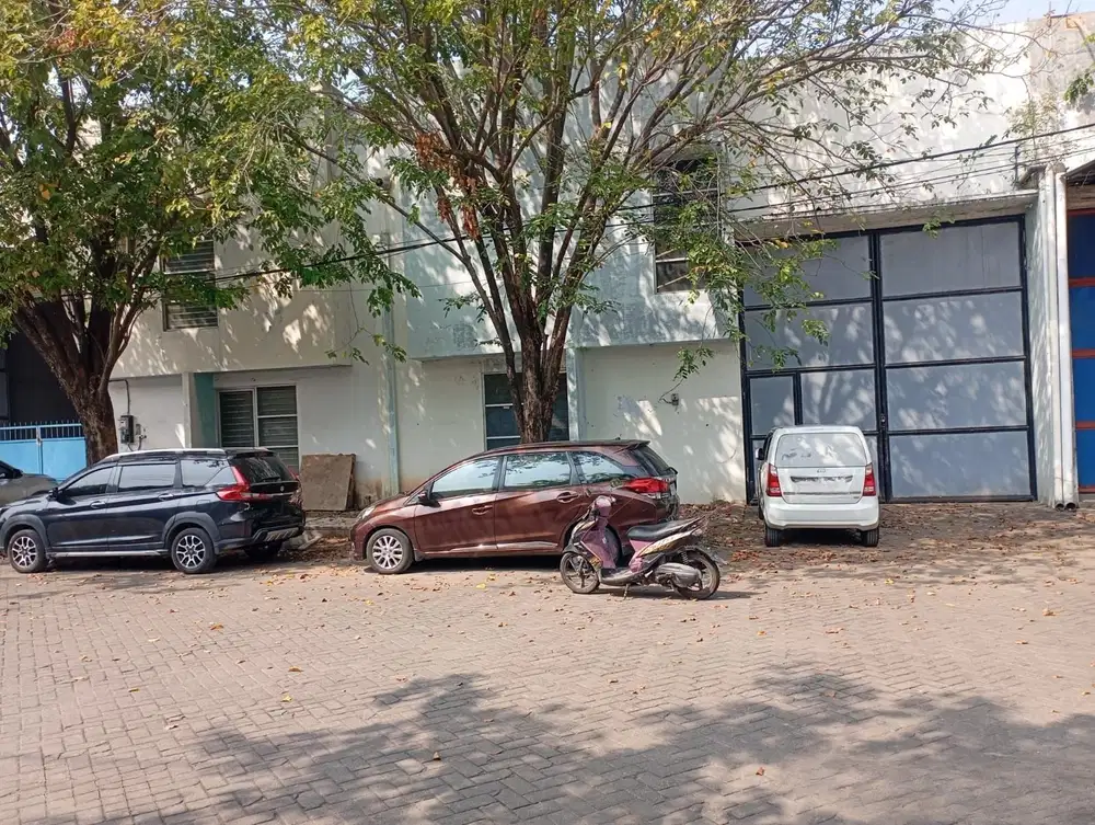 Jual gudang Second perlu renov di Safe & Lock, lingkar timur Sidoarjo