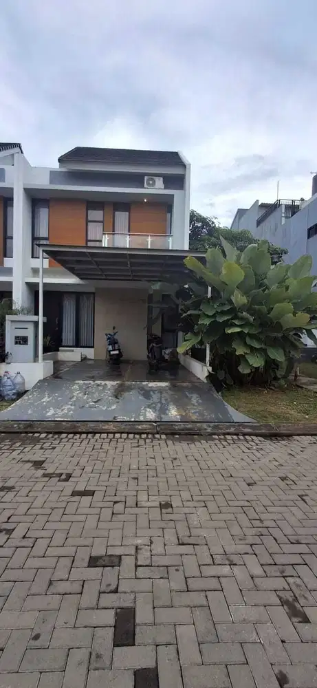 Rumah Cluster 3 lantai + rooftop