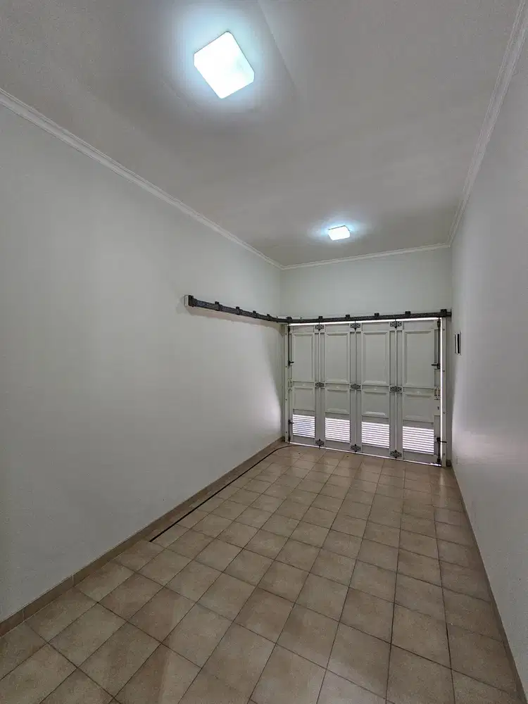 Rumah Baru siap huni cluster Pascal serpong bagus  strategis