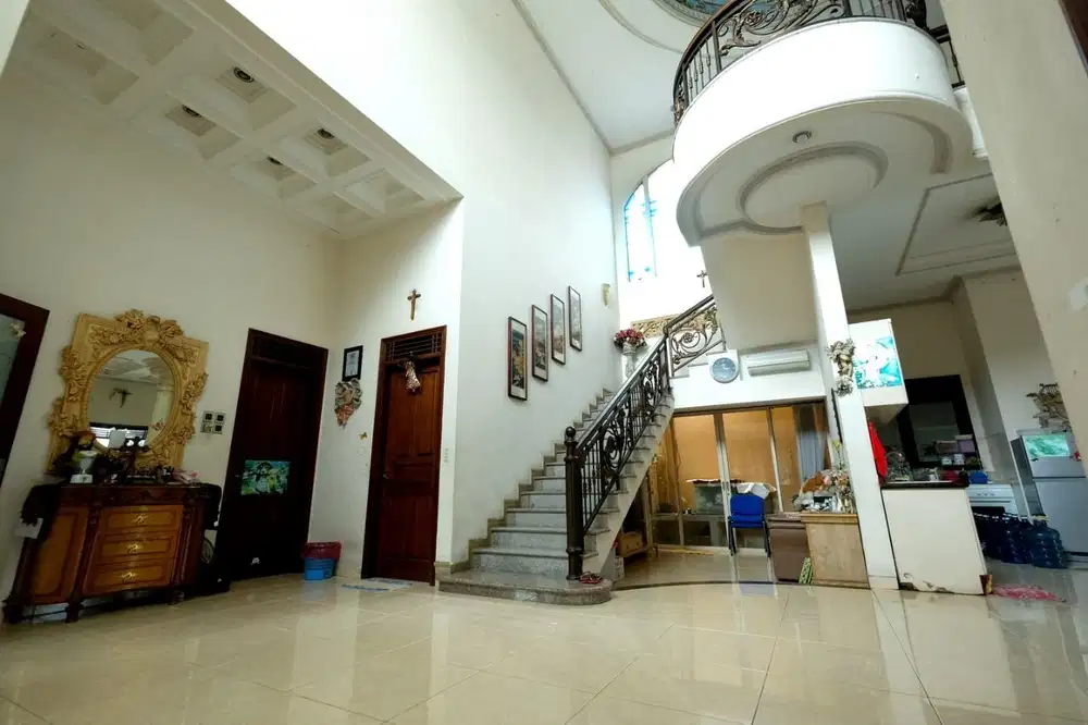 Rumah Siap Huni dan Nyaman  Jl.Taman Kendalisodo.Candisari – 10619