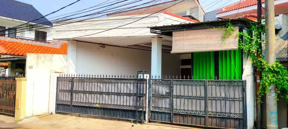 Dijual Rumah 2 Lantai, Siap Huni, Strategis di Lenteng Agung