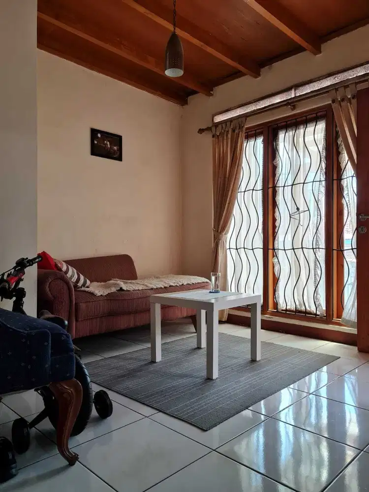 Jual Murah Rumah Strategis di Komplek Bentang Asri Turangga.