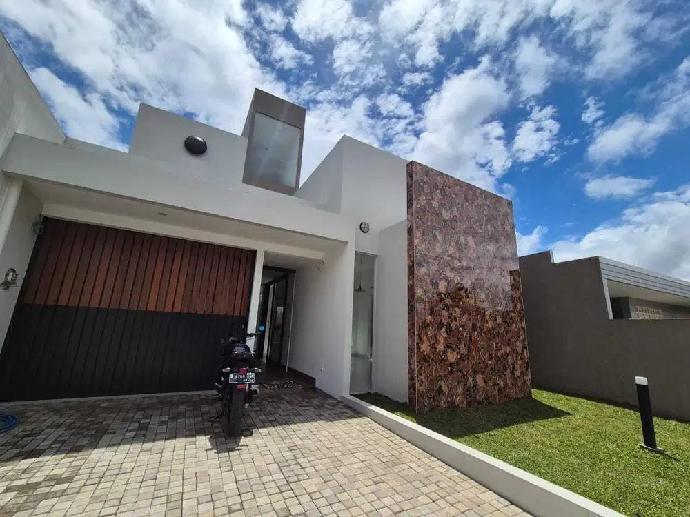 Dijual Rumah Baru Design Mewah Setiabudi Regency Bandung