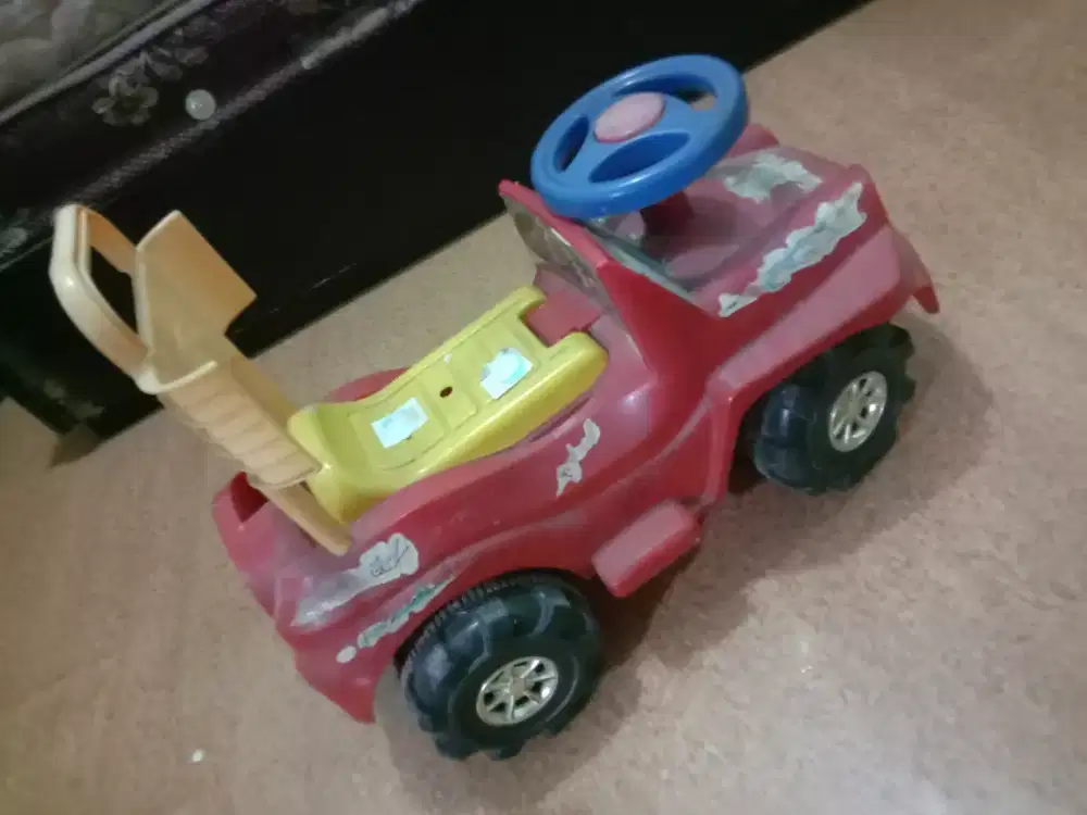 Mobil mobilan mainan anak