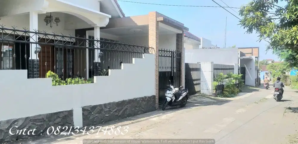 Dijual rumah luas siap huni, dekat UII Jl. Kaliurang Yogya, strategis