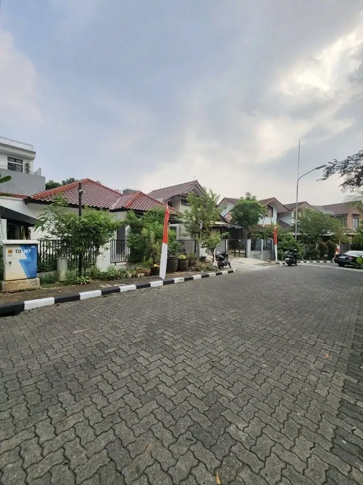 Rumah Di Villa Cinere Mas Depok Dalam Perumahan Dekat Mrt