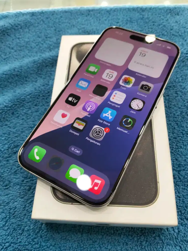 iPhone 15 Pro Natural Titanium 128GB iBox