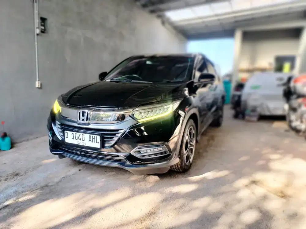 HR-V E cvt spesial edition