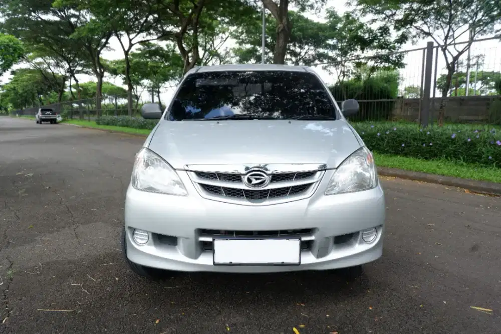 Daihatsu Xenia Xi Deluxe tahun 2010