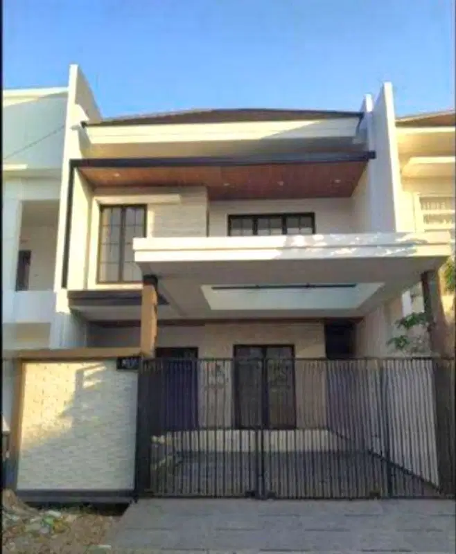 RUMAH SPLIT LEVEL GALAXY BUMI PERMAI ARAYA SURABAYA TIMUR
